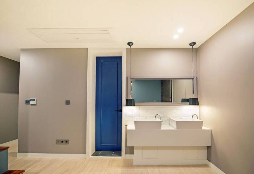 Doo Hotel & Guesthouse   Hostel