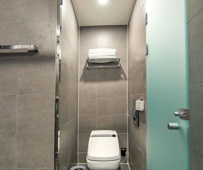 Doo Hotel & Guesthouse   Hostel