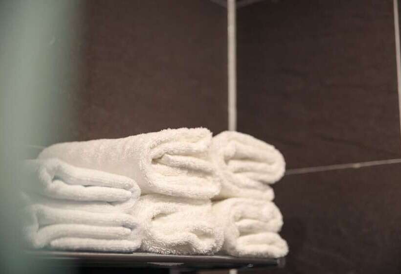 Doo Hotel & Guesthouse   Hostel