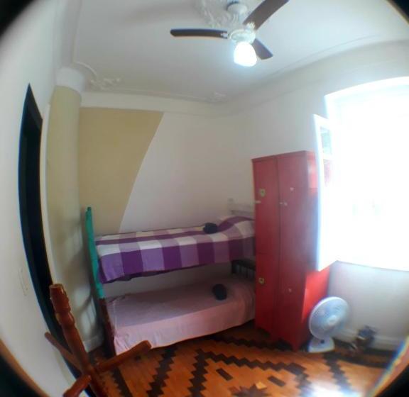 Retkeilymaja Chalice Aina Pousada