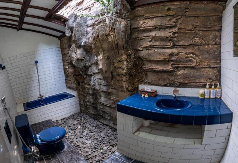 فندق Binaria Museum