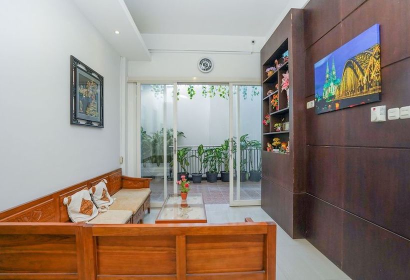 ホテル Central City Family Residence By Oyo Rooms