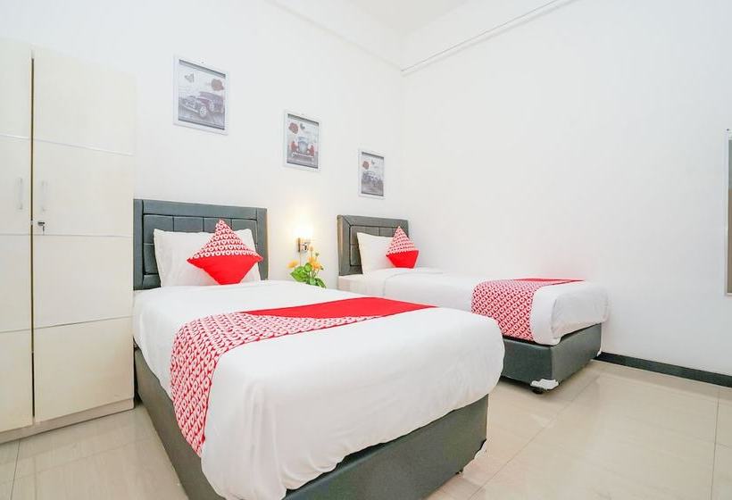 ホテル Central City Family Residence By Oyo Rooms