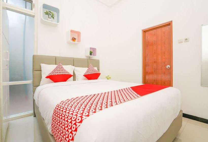 ホテル Central City Family Residence By Oyo Rooms