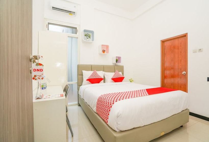 ホテル Central City Family Residence By Oyo Rooms