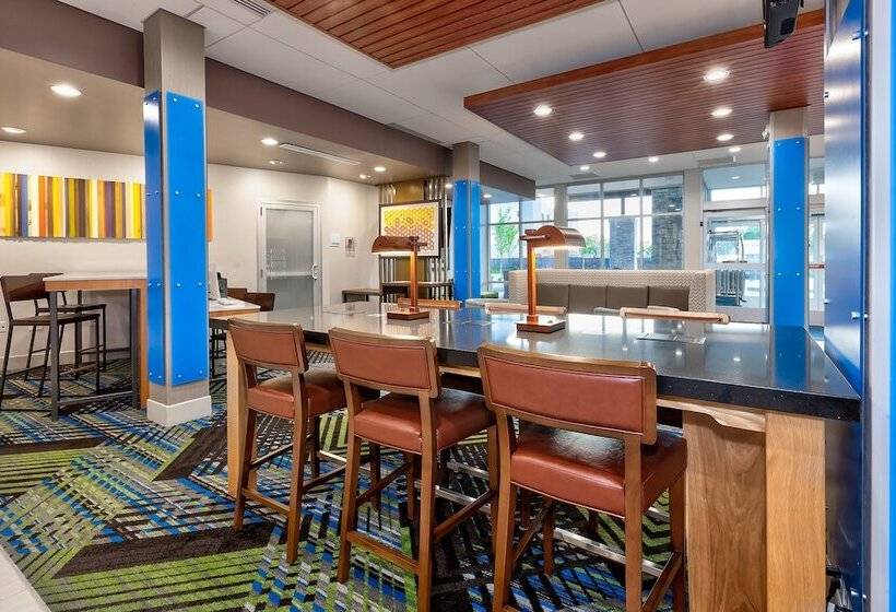 فندق Holiday Inn Express & Suites   Grand Rapids Airport   South, An Ihg