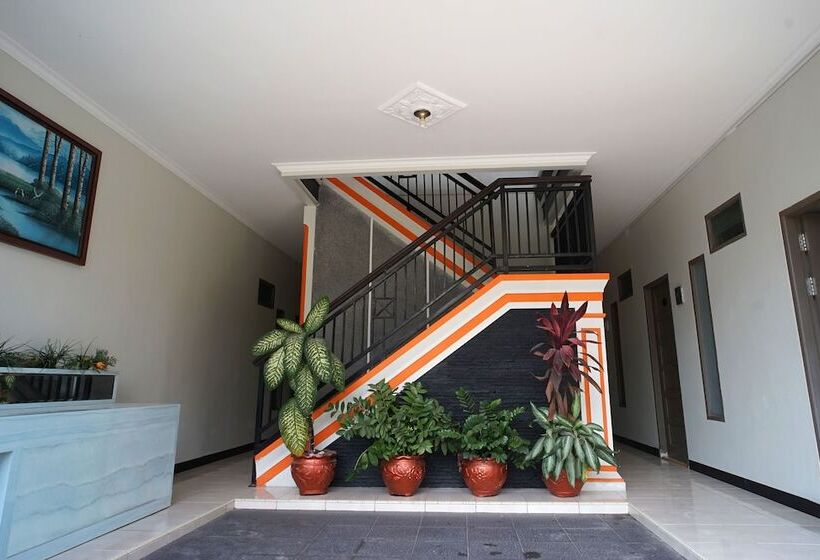 فندق Jasmine Guest House Balikpapan By Oyo Rooms