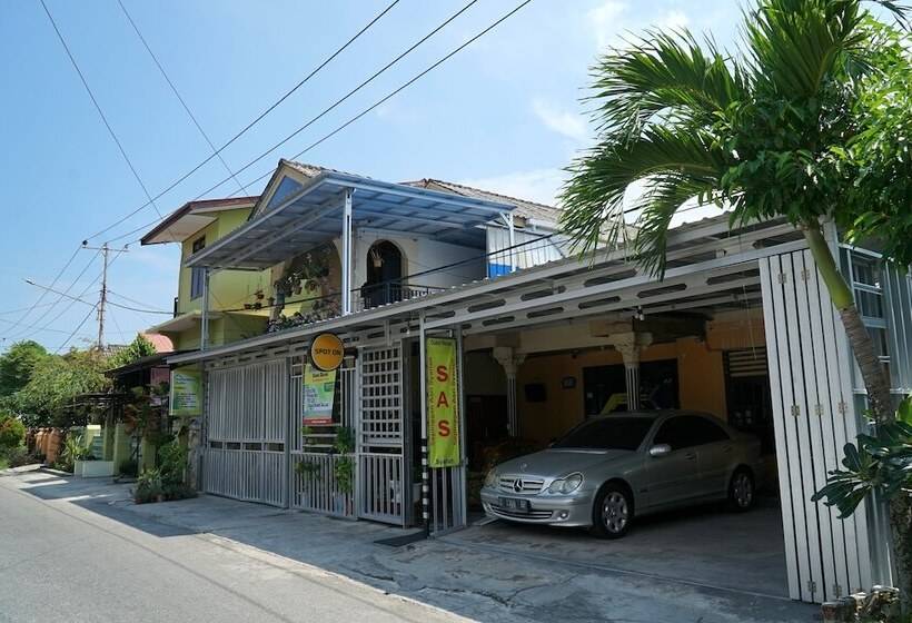 酒店 Spot On 1854 Sepinggan Asri Syariah Guesthouse