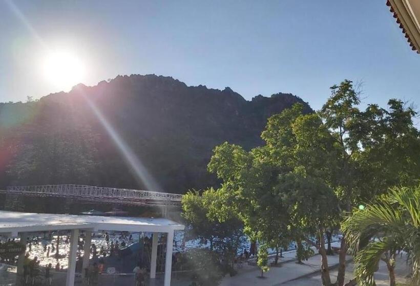 هتل Vạn Xuân Royal