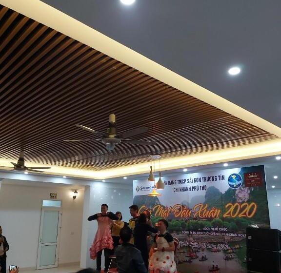 هتل Vạn Xuân Royal