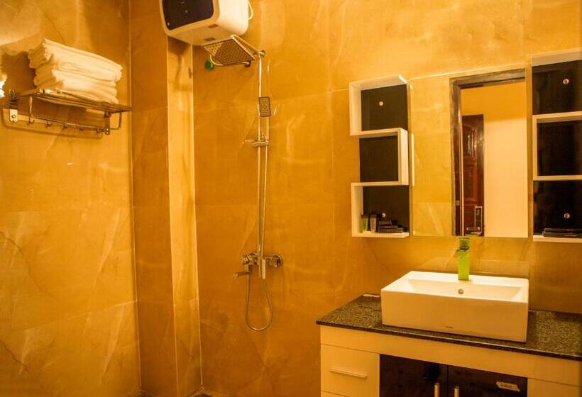 هتل Vạn Xuân Royal