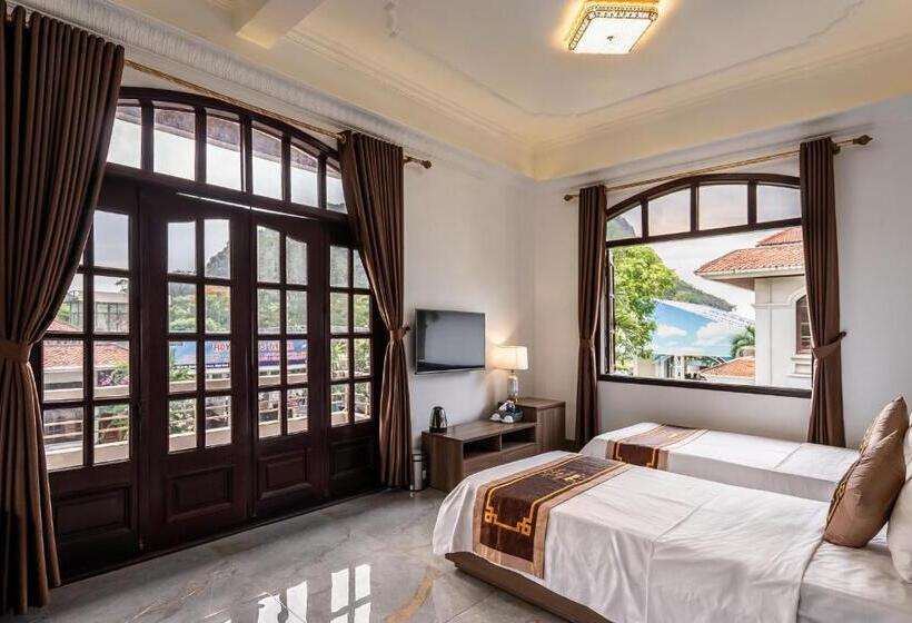 هتل Vạn Xuân Royal