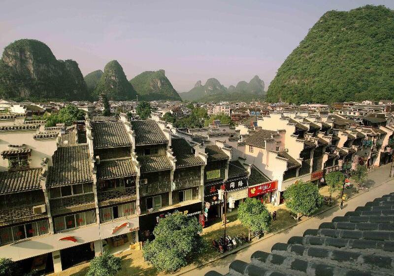 Отель West Street Vista