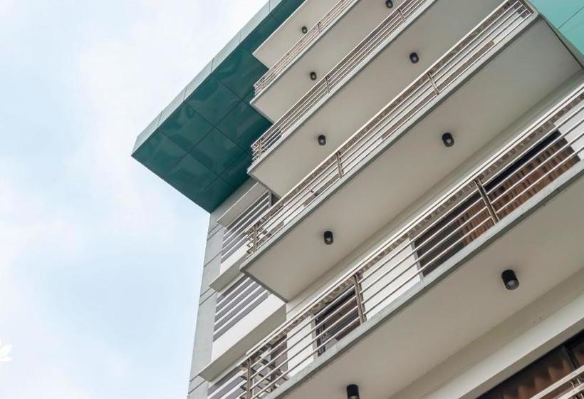 בית מלון כפרי Yellowbell Resort And