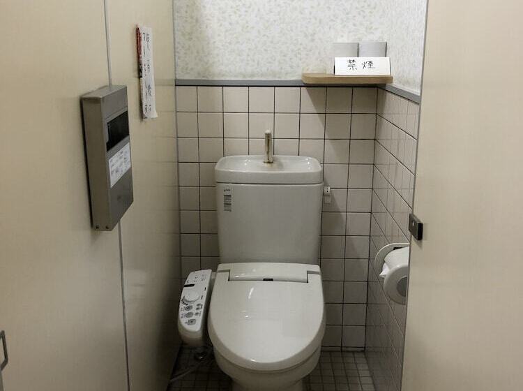 بنسيون Asahiyama Drive Inn