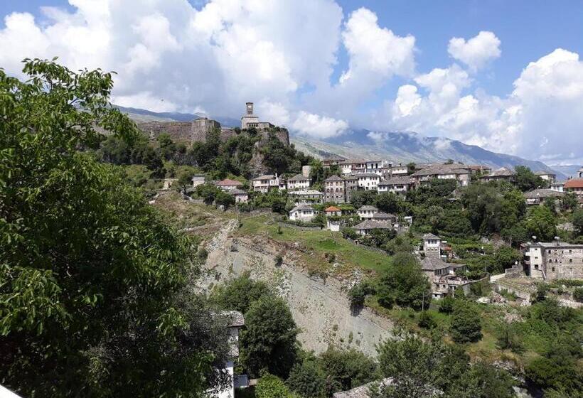 بنسيون Guest House Argjiro Castle