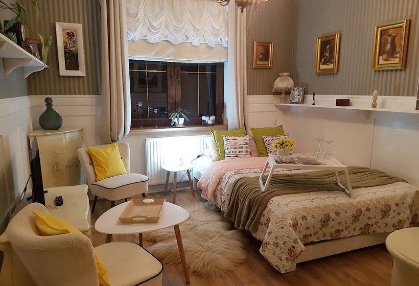 Пансион Dom Z Sauną I Jacuzzi  Na Wyłączność Lub Pokoje