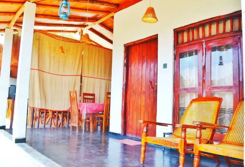 ペンション Rainbow Sky Cottage Ella