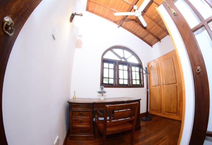 膳宿费 Sandy's Villa Hiriketiya