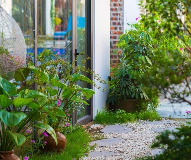 پانسیون Sparrow's Song Homestay