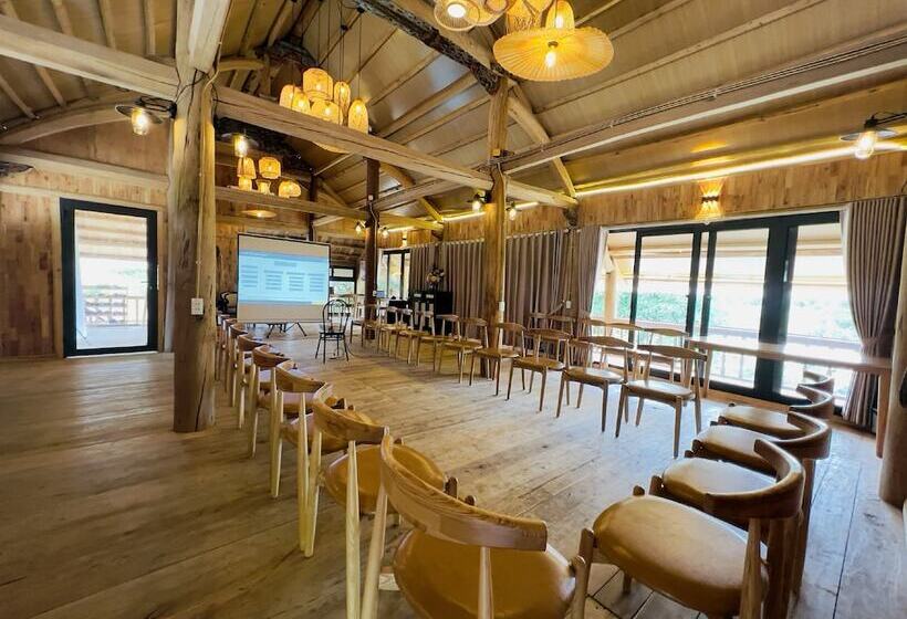 پانسیون Rose Villas & Resort   Ba Vi