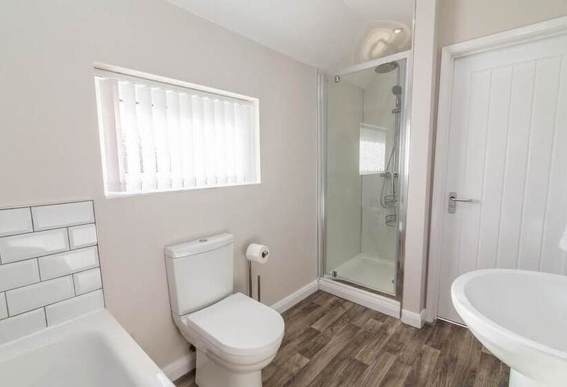 فندق Woodview House