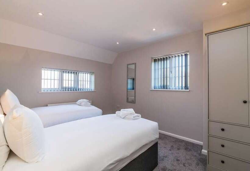 فندق Woodview House