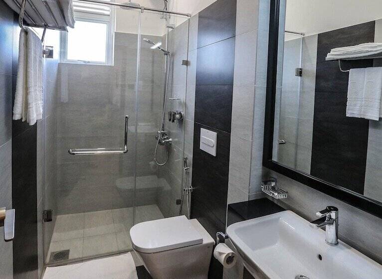 Pink Elephant Tourist Apartment