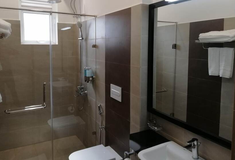 Pink Elephant Tourist Apartment