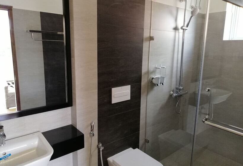 Pink Elephant Tourist Apartment