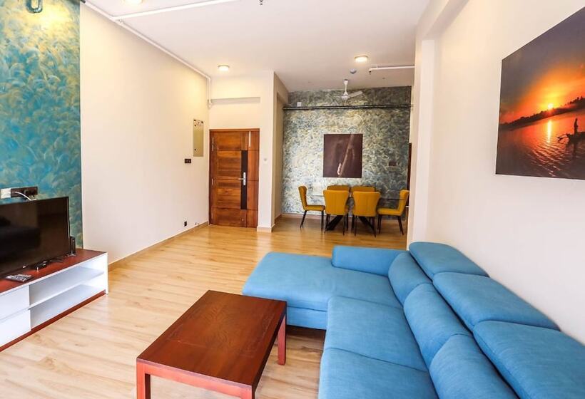 Pink Elephant Tourist Apartment