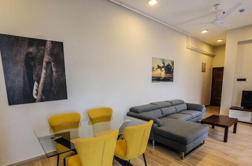 Pink Elephant Tourist Apartment