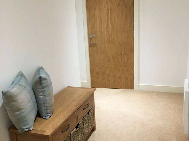 Toothbrush Apartments   Ipswich Waterfront   Regatta Quay