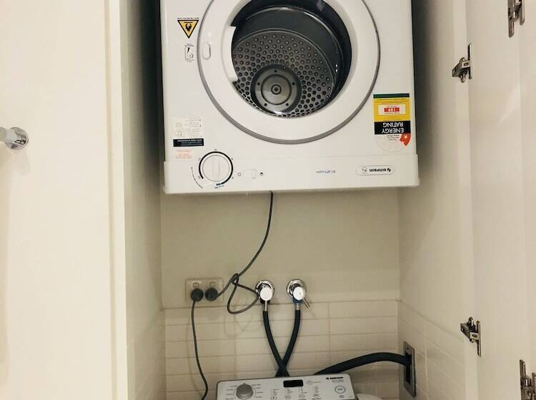 Flinders Street Apartments