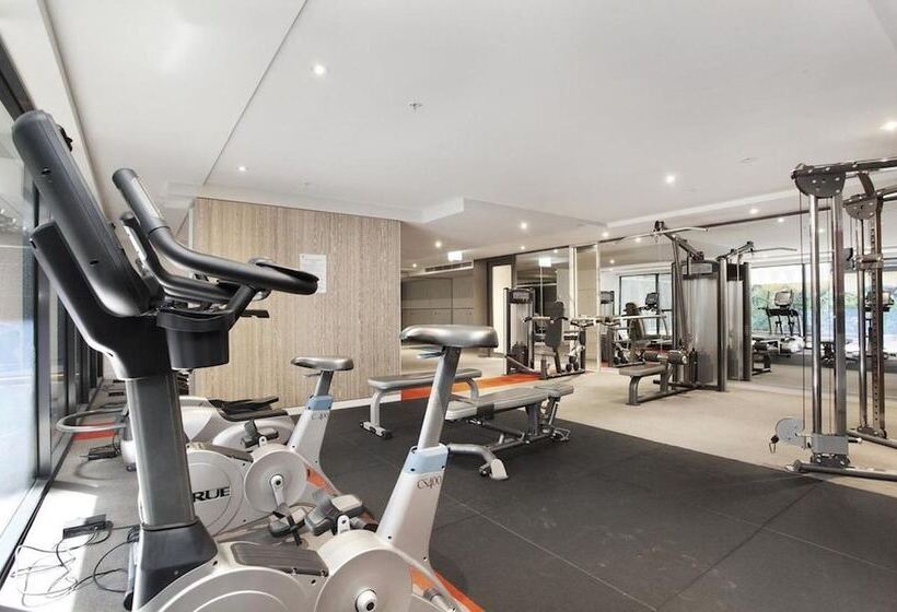 Flinders Street Apartments