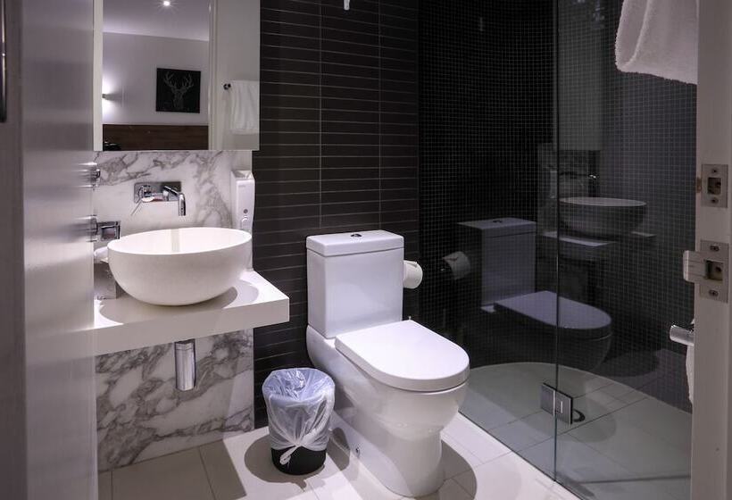 Flinders Street Apartments