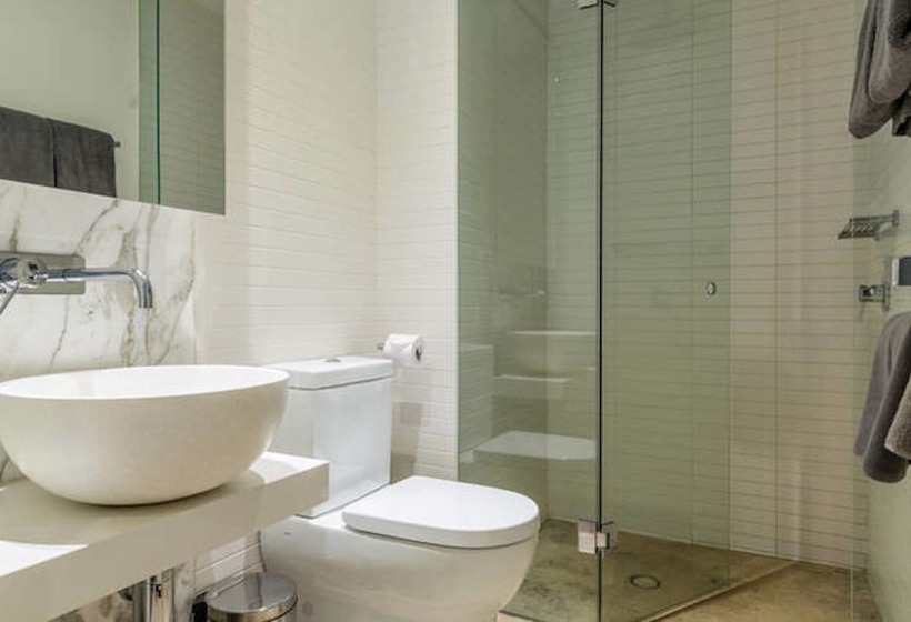 Flinders Street Apartments