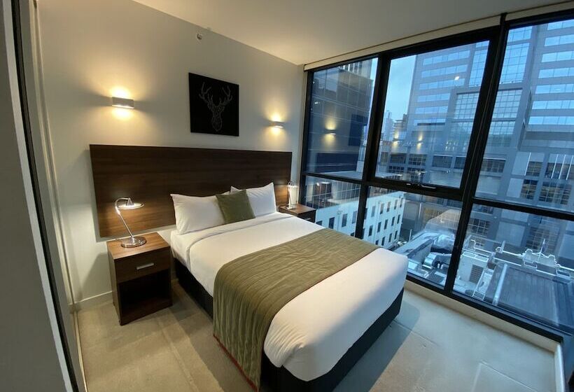 Flinders Street Apartments