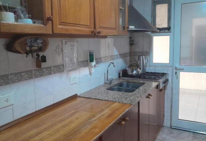 ホテル Avellaneda Suites