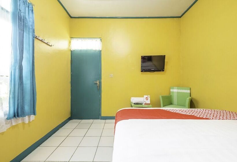 Отель Oyo 2141 Pondok Pulo Sari 2