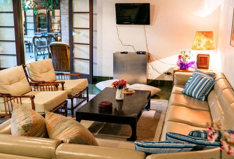 ペンション Canto Das Laranjeiras Beach Club Guaiuba