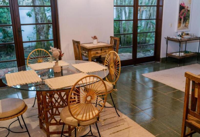 ペンション Canto Das Laranjeiras Beach Club Guaiuba