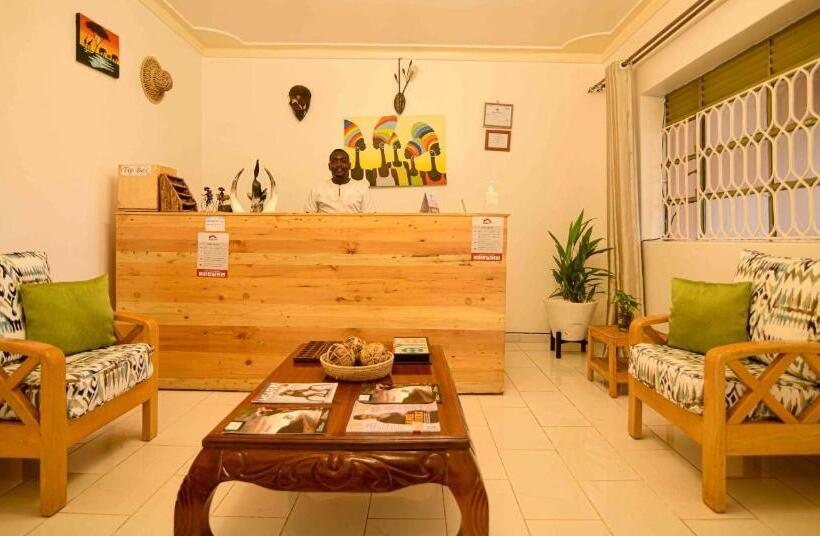 پانسیون Cycad Entebbe Guest House