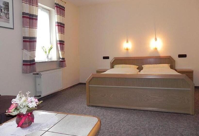 ペンション Gästehaus Freimuth