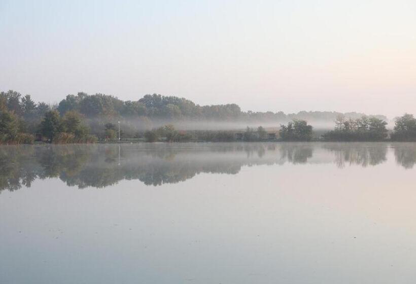 פנסיון Tíztó Vendégház