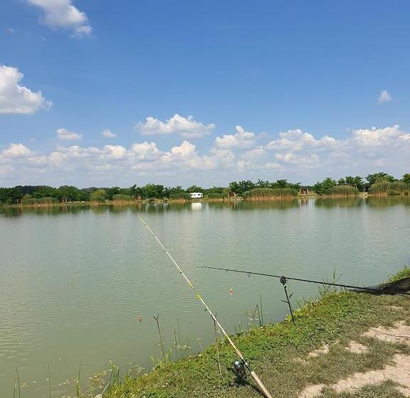 פנסיון Tíztó Vendégház