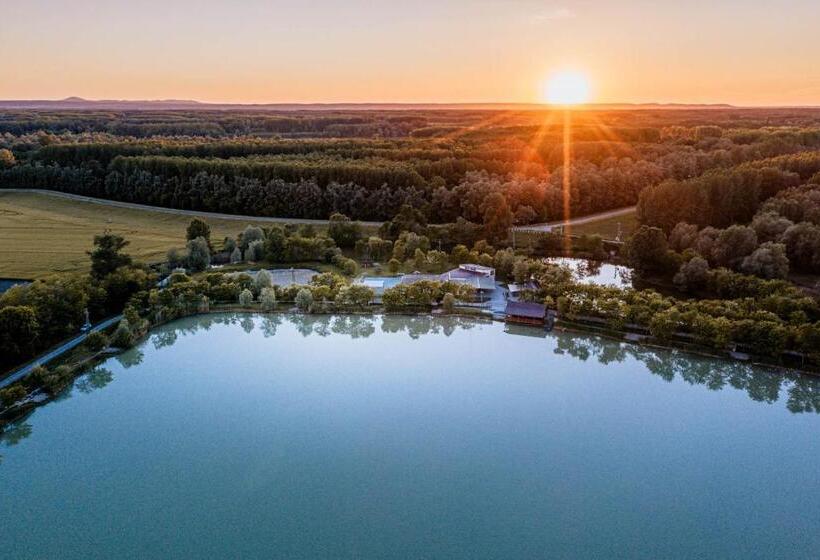 פנסיון Tíztó Vendégház