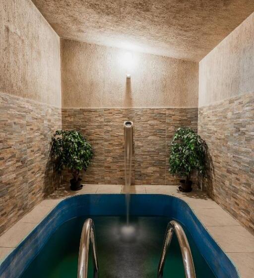 פנסיון Tíztó Vendégház