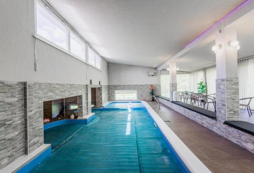 פנסיון Tíztó Vendégház