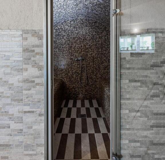 פנסיון Tíztó Vendégház